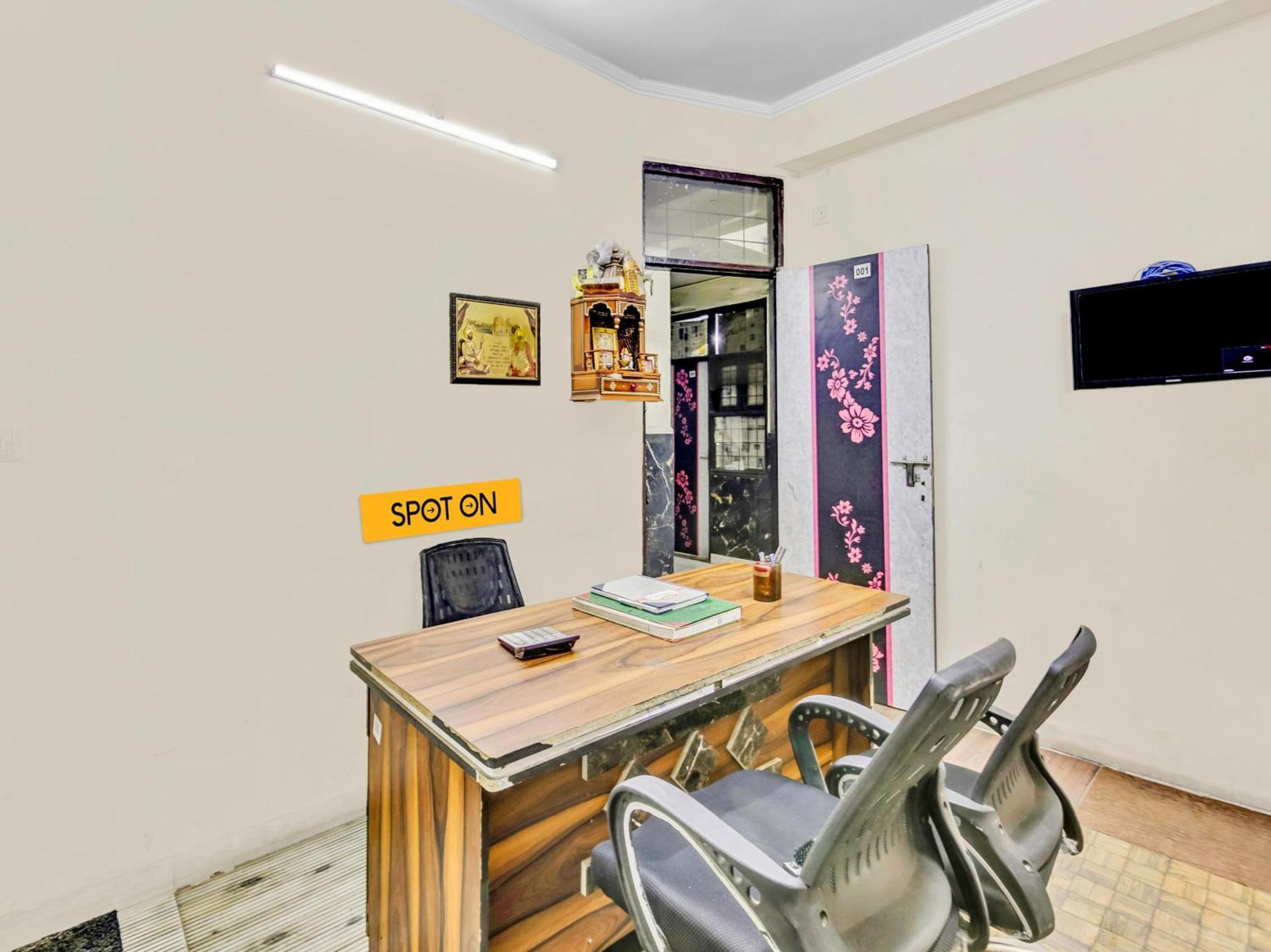 Hotel O Country Residency